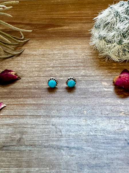 Rope Detail Round Stud Earrings