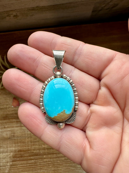 Kingman Turquoise Oval Pendant