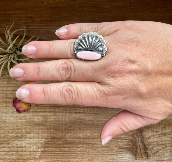 Pink Conch and Sterling Silver Ring -Size 7