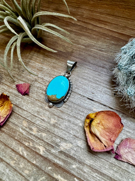 Kingman Turquoise Oval Pendant