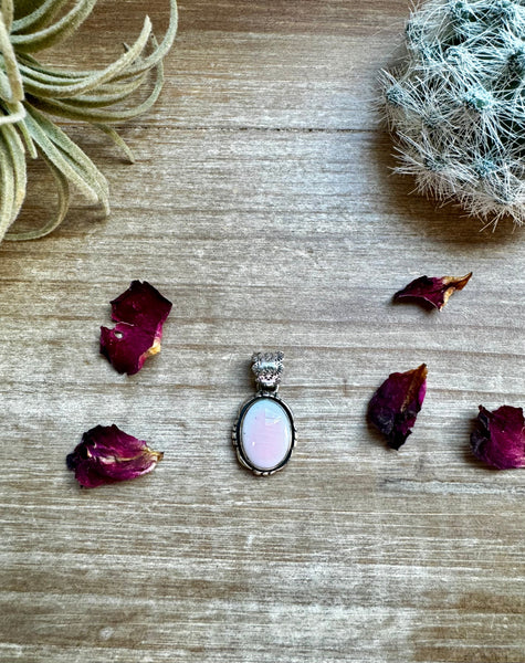 Pink Conch Pendant