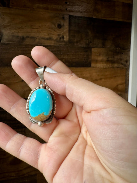 Kingman Turquoise Oval Pendant