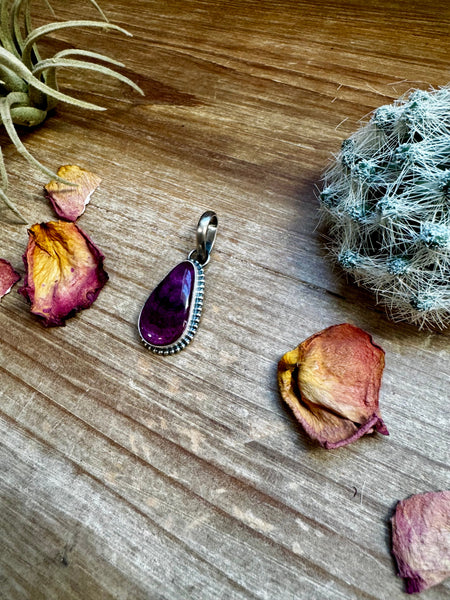 Purple Spiny Oyster Teardrop Pendant