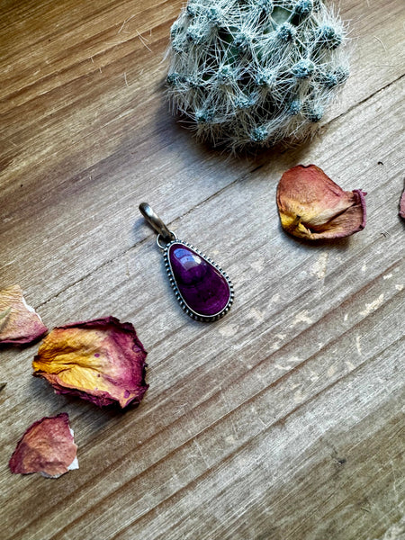 Purple Spiny Oyster Teardrop Pendant