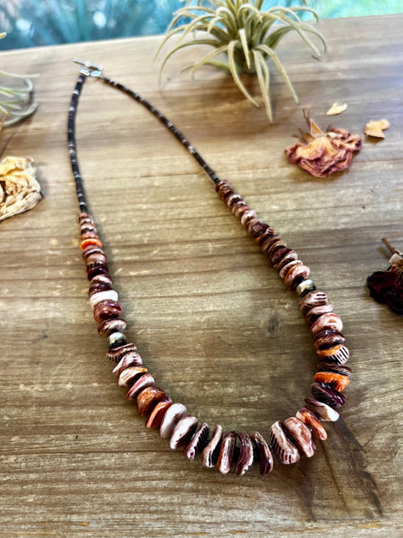 Purple Spiny Oyster and Shell Graduated Necklace-22"